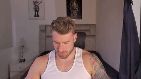 PAUL ROGER online show from 11-18-25, 09:41