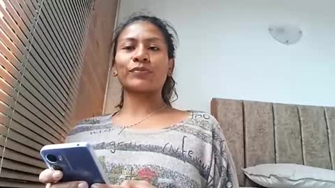 Snapshot of paula3034 chatting on 11-05-25, 04:40 paula3034 online show from 11-05-25, 04:40