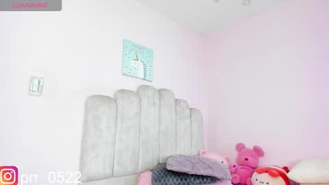 Snapshot of paula_cosio chatting on 12-18-25, 02:01 dahia online show from 12-18-25, 02:01