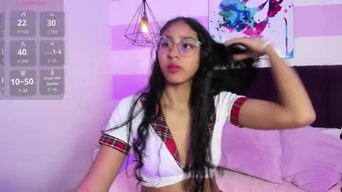 Pau  online show from 10-11-25, 06:17