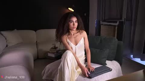 Snapshot of paulacora100 chatting on 06-28-26, 09:54 Paula online show from 06-28-26, 09:54