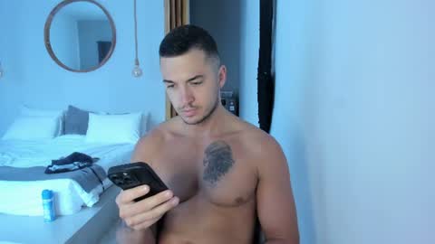 Snapshot of paulblack021 chatting on 06-29-26, 02:40 paulblack021 online show from 06-29-26, 02:40