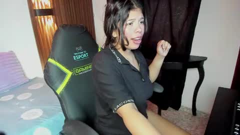 paulina07_ online show from 06-24-26, 02:38