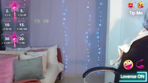 paulina online show from 11-25-25, 02:39