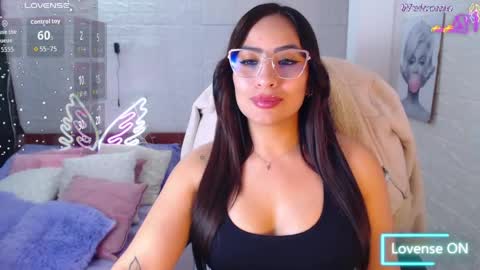 paulina online show from 04-17-26, 03:37