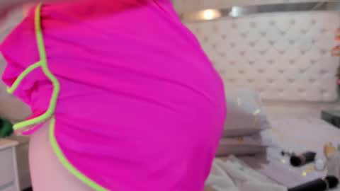 paulinabelen21 online show from 02-21-25, 07:01