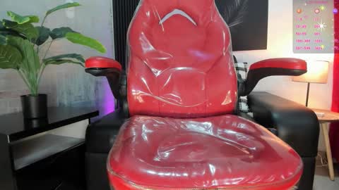 PaulinaSaennz online show from 03-18-26, 12:41