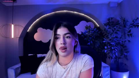 Paulina Santos  online show from 03-01-25, 06:54