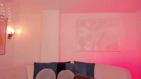 Paulina Santos  online show from 12-20-25, 08:49