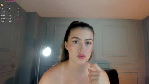 Paulina Santos  online show from 02-19-26, 07:54