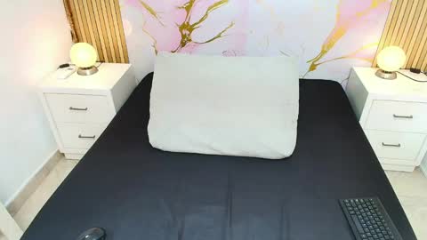 Pauline Kosh online show from 06-06-26, 03:28