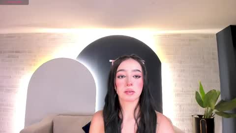 Snapshot of paulinesanz chatting on 06-05-26, 07:30 Pauline Sanz online show from 06-05-26, 07:30
