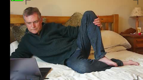 Snapshot of paullie2011 chatting on 11-09-25, 12:14 paullie2011 online show from 11-09-25, 12:14