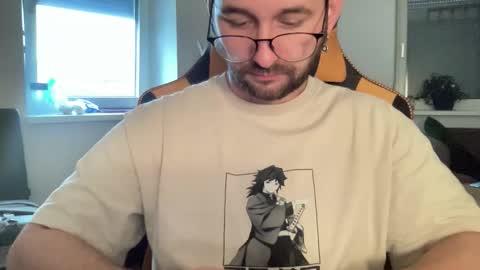 Snapshot of paulsimpsn chatting on 09-25-25, 08:29 love bush online show from 09-25-25, 08:29