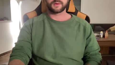 Snapshot of paulsimpsn chatting on 09-30-25, 05:51 love bush online show from 09-30-25, 05:51