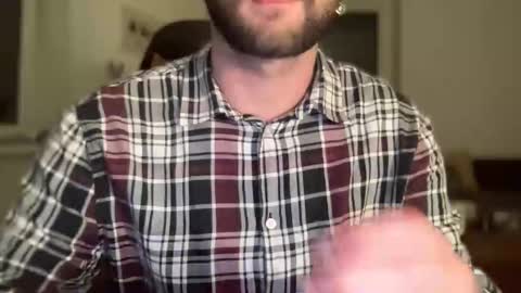 Snapshot of paulsimpsn chatting on 10-30-25, 04:52 love bush online show from 10-30-25, 04:52