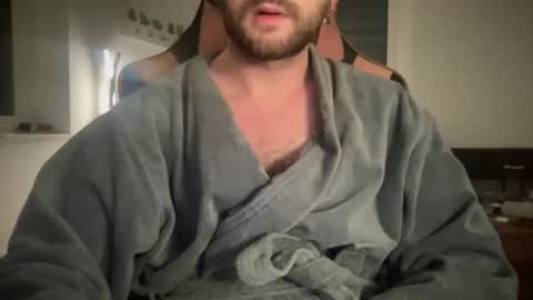 Snapshot of paulsimpsn chatting on 12-15-25, 03:49 love bush online show from 12-15-25, 03:49