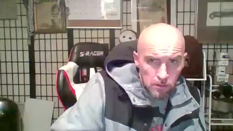 Snapshot of paulstetson chatting on 04-20-26, 06:27 paulstetson online show from 04-20-26, 06:27