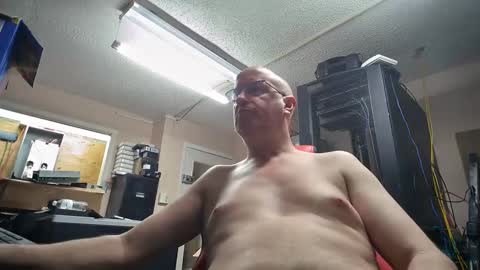 Snapshot of paulthehornyfurry chatting on 12-03-24, 06:26 Paul online show from 12-03-24, 06:26