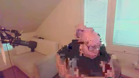 Snapshot of pavelishanov chatting on 02-23-26, 06:22 pavelishanov online show from 02-23-26, 06:22