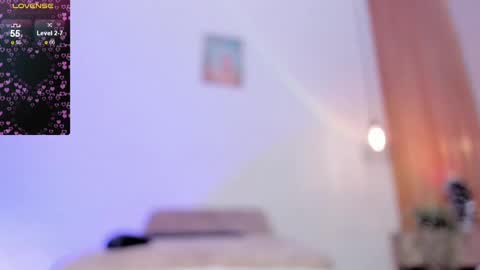 Snapshot of pawggirl18 chatting on 02-26-25, 08:33 Dani online show from 02-26-25, 08:33