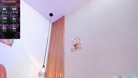 Snapshot of pawggirl18 chatting on 02-27-25, 05:58 Dani online show from 02-27-25, 05:58