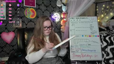 Snapshot of pawggoddess778 chatting on 12-25-24, 01:42 ArtsyHeartsyy online show from 12-25-24, 01:42