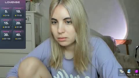 Allisses online show from 12-17-25, 05:46