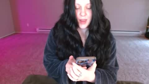 Snapshot of paymommyv chatting on 03-15-26, 04:02 Mommy V online show from 03-15-26, 04:02