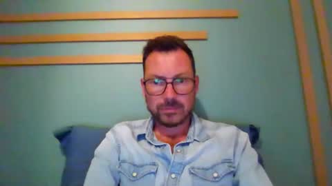 Snapshot of pchittt chatting on 06-09-26, 08:20 pchittt online show from 06-09-26, 08:20