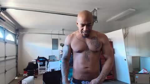 Snapshot of pcuddy3 chatting on 02-14-25, 08:48 Phenomenal online show from 02-14-25, 08:48