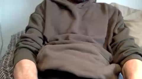 Snapshot of pea23 chatting on 04-04-26, 01:52 pea23 online show from 04-04-26, 01:52