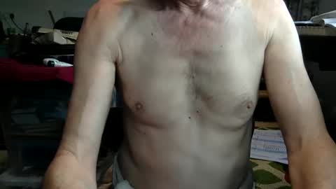 Snapshot of pea23 chatting on 04-09-26, 09:47 pea23 online show from 04-09-26, 09:47