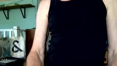 Snapshot of pea23 chatting on 07-01-26, 01:02 pea23 online show from 07-01-26, 01:02