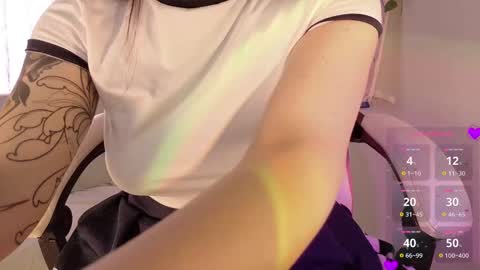  P E A C H   online show from 02-25-25, 05:36