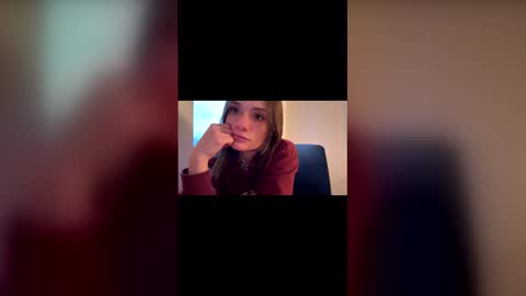 Snapshot of peach_bdsm chatting on 05-12-26, 11:02 Peach BDSM online show from 05-12-26, 11:02