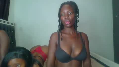 Snapshot of peach_ebonny chatting on 04-16-26, 09:50 peach_ebonny online show from 04-16-26, 09:50