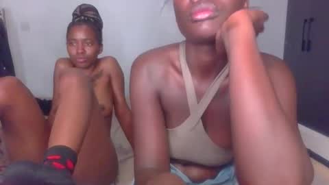 Snapshot of peach_ebonny chatting on 04-23-26, 03:08 peach_ebonny online show from 04-23-26, 03:08