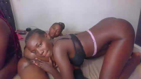 Snapshot of peach_ebonny chatting on 04-24-26, 12:46 peach_ebonny online show from 04-24-26, 12:46