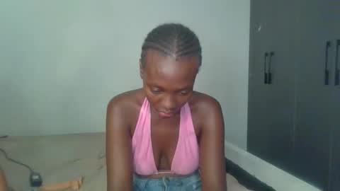 Snapshot of peach_ebonny chatting on 05-02-26, 12:10 peach_ebonny online show from 05-02-26, 12:10
