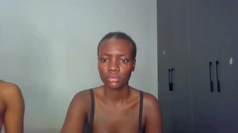 Snapshot of peach_ebonny chatting on 05-12-26, 10:12 peach_ebonny online show from 05-12-26, 10:12