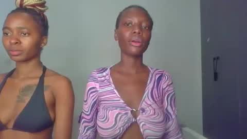 Snapshot of peach_ebonny chatting on 05-13-26, 08:12 peach_ebonny online show from 05-13-26, 08:12