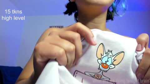 Snapshot of peach_paradisee chatting on 01-14-25, 05:40 S online show from 01-14-25, 05:40