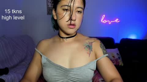 Snapshot of peach_paradisee chatting on 01-26-25, 05:45 S online show from 01-26-25, 05:45