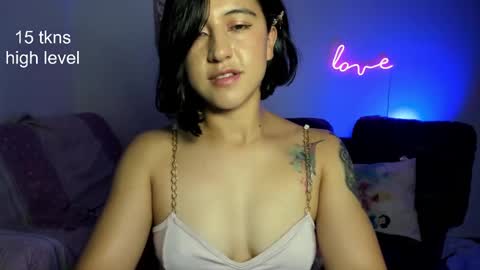 Snapshot of peach_paradisee chatting on 02-16-25, 05:15 S online show from 02-16-25, 05:15