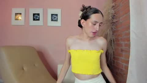 peach tyron online show from 01-14-25, 11:16