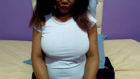 Snapshot of peachassxx chatting on 02-06-25, 08:50 peachy online show from 02-06-25, 08:50