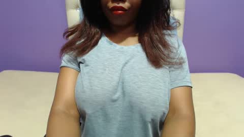 Snapshot of peachassxx chatting on 02-08-25, 06:01 peachy online show from 02-08-25, 06:01