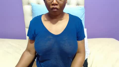 Snapshot of peachassxx chatting on 02-09-25, 03:12 peachy online show from 02-09-25, 03:12