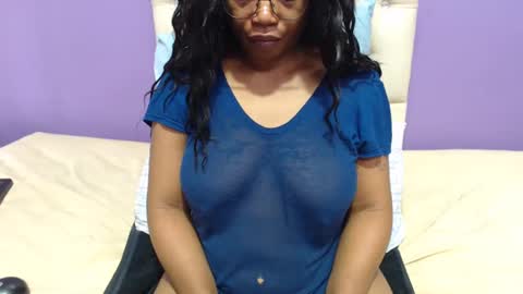 Snapshot of peachassxx chatting on 02-23-25, 12:37 peachy online show from 02-23-25, 12:37